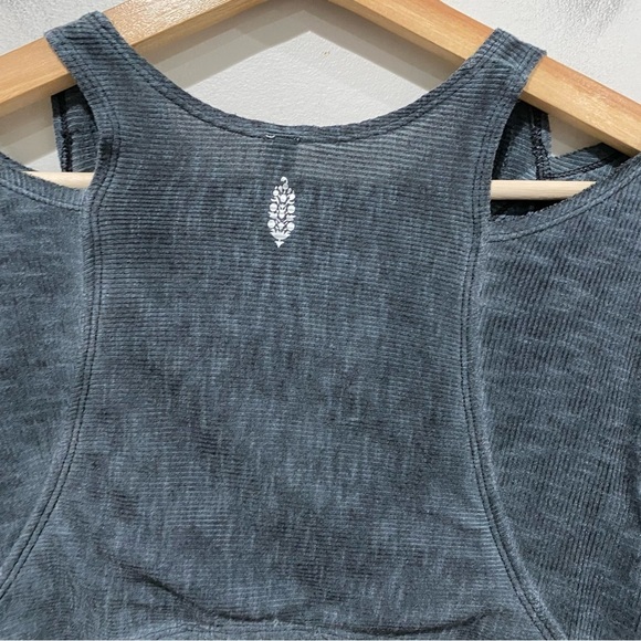 FREE PEOPLE Movement Zenith Tee Athleisure Active Lounge Yoga Size Small - Picture 6 of 12
